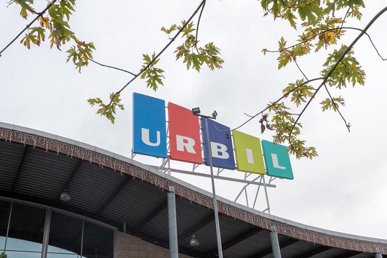 Locales en Alquiler en Centro Comercial Urbil