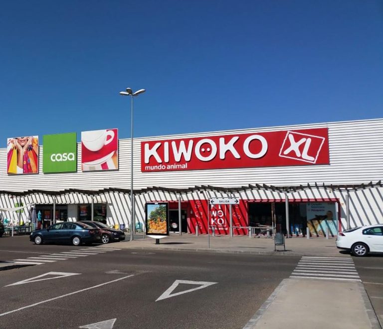 Locales en alquiler en Parque Comercial El Golf | Toledo