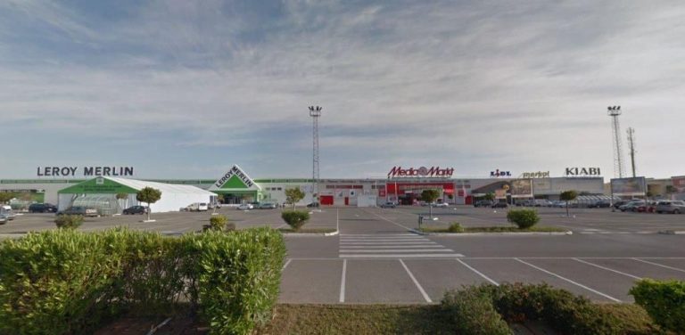 Locales en alquiler en Parque Comercial Tres Caminos