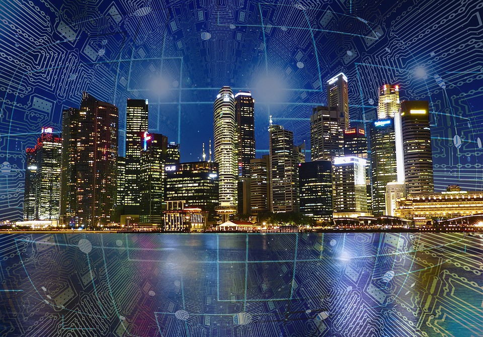 Hablamos de Smart City, que es la evolución de las ciudades para ser más sostenibles y eficientes