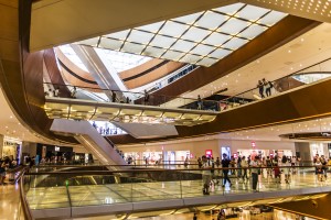 Almacén en centro comercial