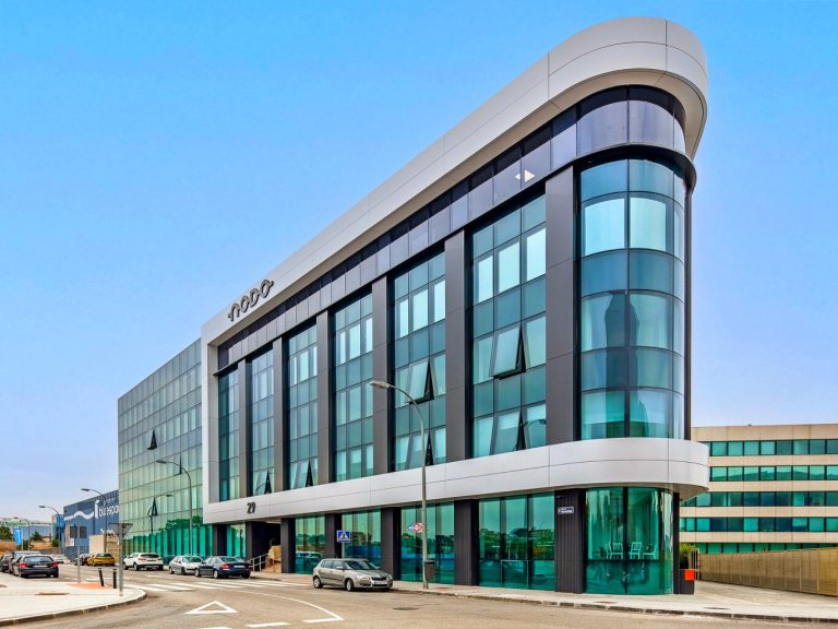 Alquiler de oficinas en Calle Trespaderne 29 | Barajas, Madrid
