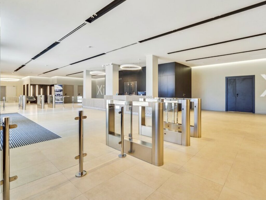 ALQUILER-OFICINAS-BARCELONA-XI-BCN-EDIFICIO-A-CARRER-DE-LA-SELVA-2-08820-EL-PRAT-DE-LLOBREGAT-ACCESO.jpg