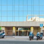 ALQUILER-OFICINAS.MADRID-P. E.-PLATINUM-EDIFICIO-A-CALLE-TRESPADERNE-10-28042-MADRID-ACCESO.jpg