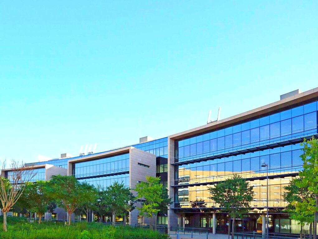 ALQUILER-OFICINAS-BARCELONA-MAPFRE-CUBS-AVINGUDA-CAN-FATJ?-DELS-AURONS-3-08173-SANT-CUGAT-DEL-VALL?S-EDIFICIO.jpeg