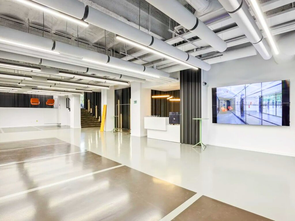 ALQUILER-OFICINAS-BARCELONA-MIDTOWN-BCN-CALLE-JOAN-AUSTRIA-109-08018-BARCELONA-RECEPCI?N.jpg