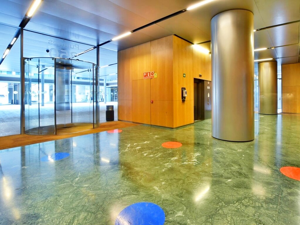 ALQUILER-OFICINAS.BARCELONA-EDIFICIO-DIAGONAL-22-@-CARRER-DE-PUJADES-350-08019-BARCELONA-ENTRADA.jpg
