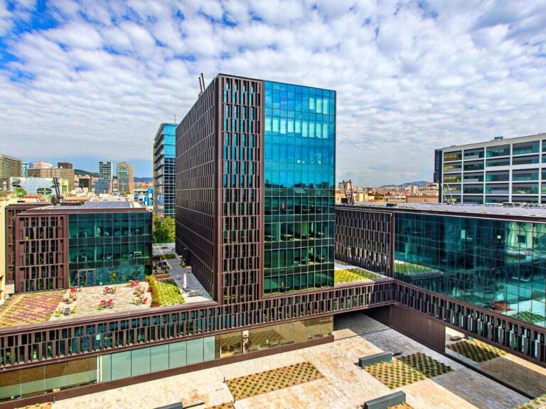 Alquiler de Oficinas en Parque Empresarial PL@TINUM – Edificio D | Carrer de Pallars, 190 | 22@ | Barcelona