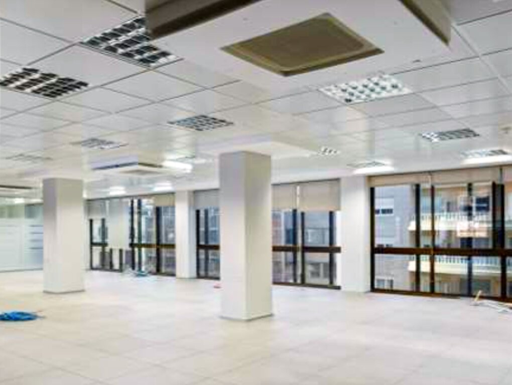 ALQUILER-OFICINAS-BARCELONA-V?A-AUGUSTA-18-08006-BARCELONA-OFICINA-1.jpg