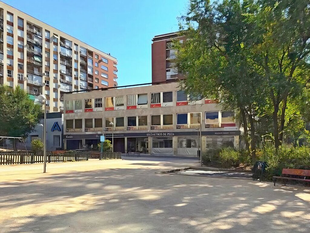 ALQUILER-OFICINAS-MADRID-AVENIDA-DE-BRASIL-6-28020-MADRID-EXTERIOR (3).jpg