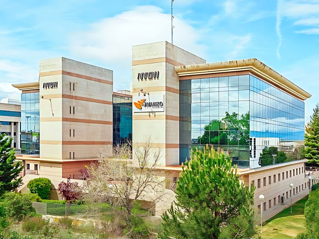 ALQUILER-OFICINAS-MADRID-AVENIDA-DE-EUROPA-21-28108-ALCOBENDAS-FACHADA-2.jpg