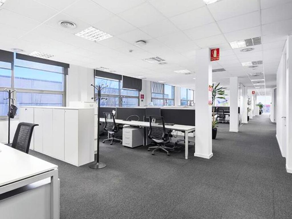 ALQUILER-OFICINAS-BARCELONA-MAS-BLAU-5-7-AVINGUDA-BAIX-LLOBREGAT-5-7-08820-EL-PRAT-DE-LLOBREGAT-OFICINA.jpg