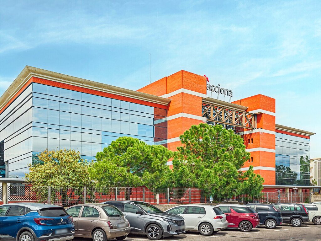 ALQUILER-OFICINAS-MADRID-AVENIDA-DE-EUROPA-18-28108-ALCOBENDAS-EDIFICIO.jpg