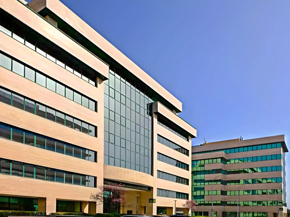 ALQUILER-OFICINAS-MADRID-CENTRO-DE-NEGOCIOS-EISENHOWER-AVENIDA-SUR-DEL-AEROPUERTO-DE-BARAJAS-EDIFICIOS-.jpg