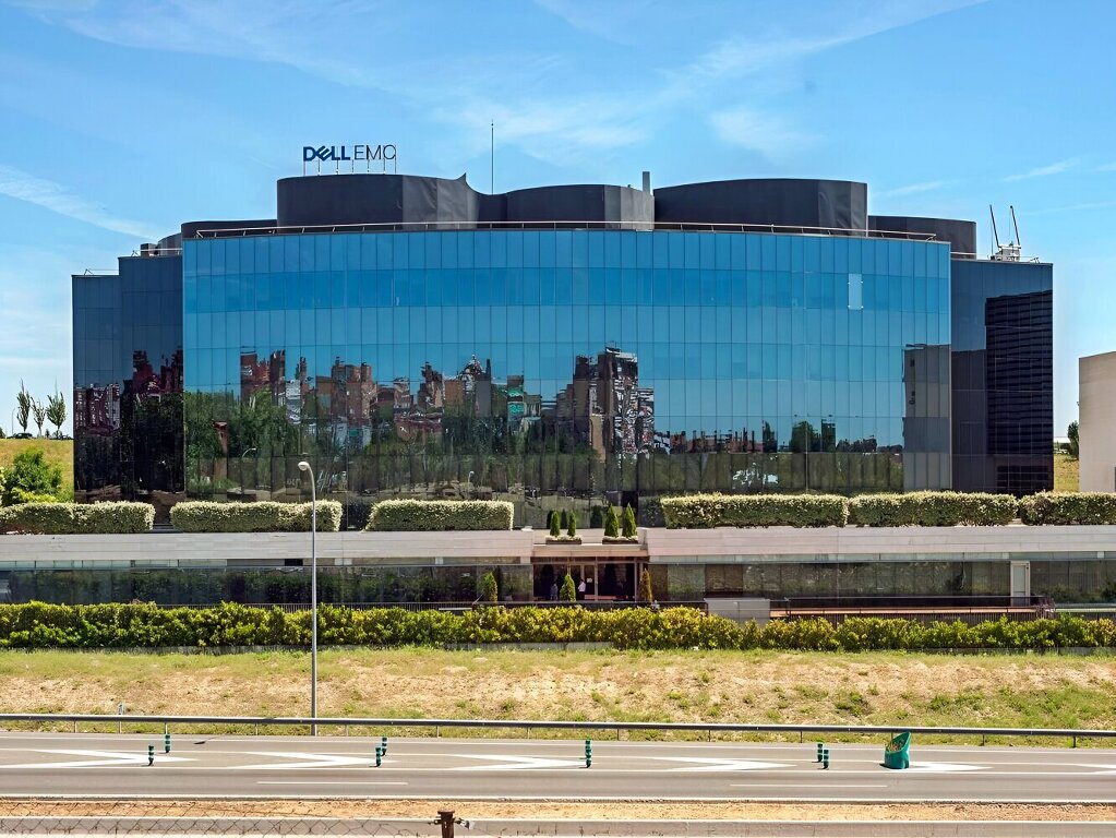 ALQUILER-OFICINAS-MADRID-EDIFICIO-PARIS-CALLE-DE-LA-RIBERA-DEL-LOIRA-8-28042-MADRID-EDIFICIO.jpg