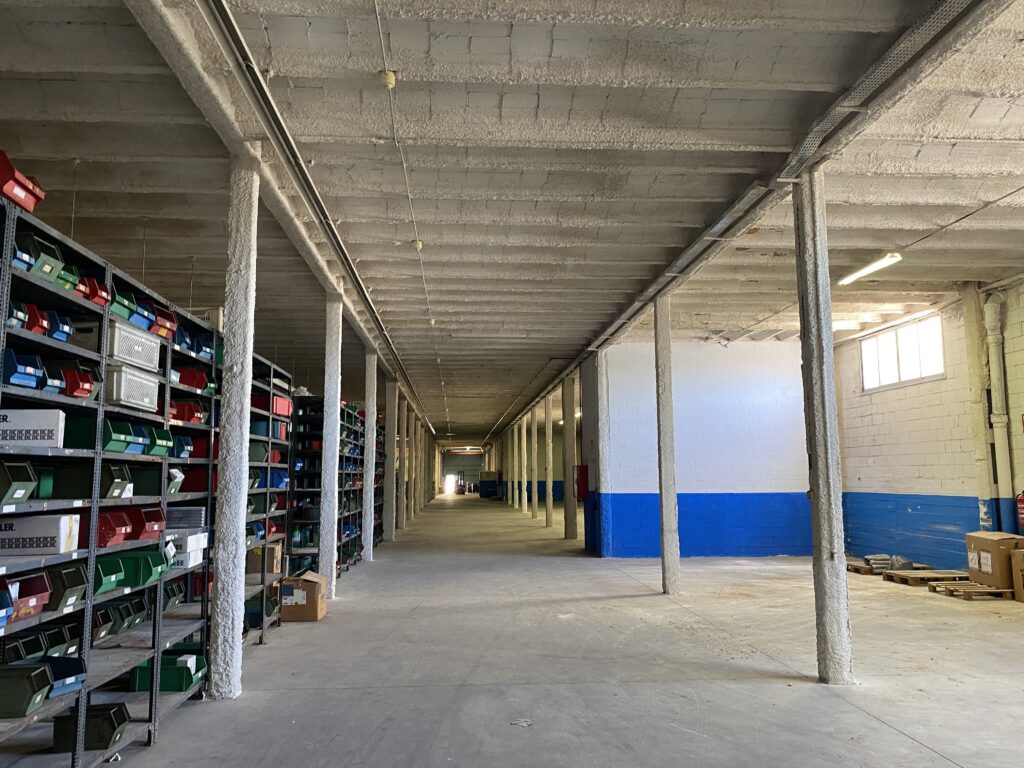 nave-industrial-logistico-alquiler-barcelona-rub?-interior-1.JPG