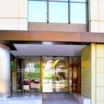 oficina-alquiler-barcelona-sant just desvern-edificio-tram-frederic-mompou-4-entrada.jpg