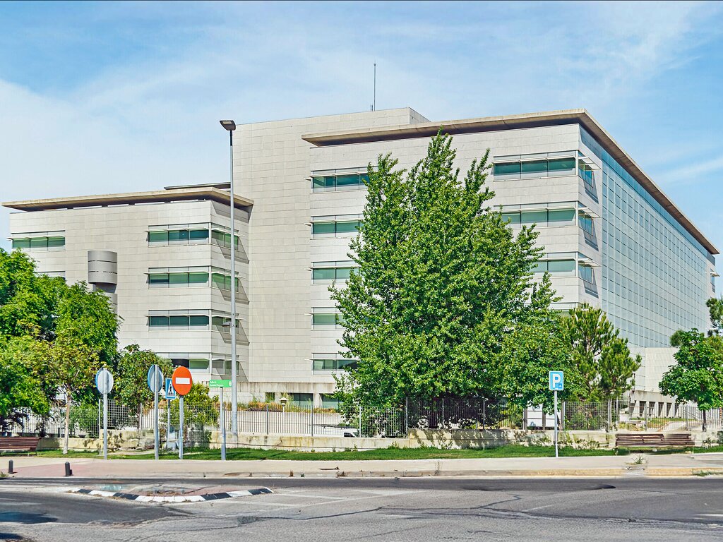 oficina-alquiler-madrid-alcobendas-anabel-segura-7-fachada (1).jpg