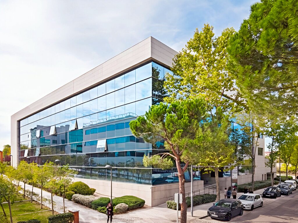 oficina-alquiler-madrid-san-sebastian-de-los-reyes-la-marina-F-5-teide-3-edificio (2).jpg