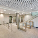 oficinas-alquiler-madrid-campus-sanchinarro-maria-de-portugal-9-11-acceso.jpg