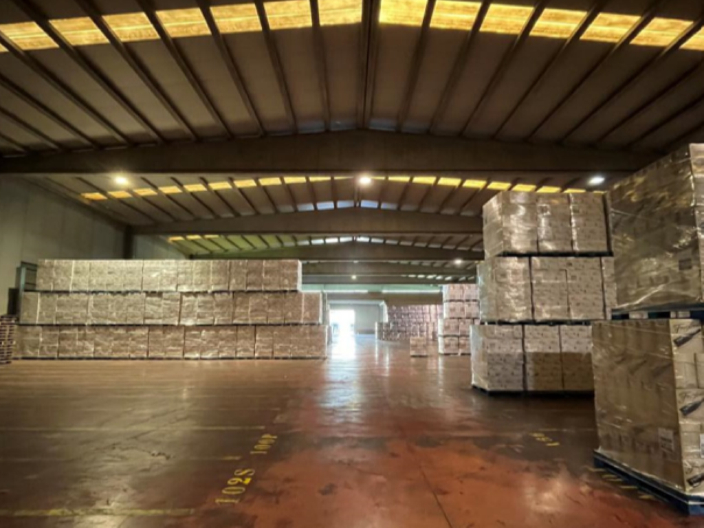 Nave-industrial-logistico-alquiler-vilafranca-del-pendes-interior-3.png