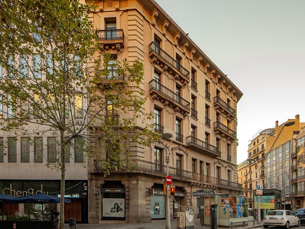 ALQUILER-OFICINAS-BARCELONA-CARRER-DE-LA-DIPUTACI?-284-08009-BARCELONA-EXTERIOR.jpg