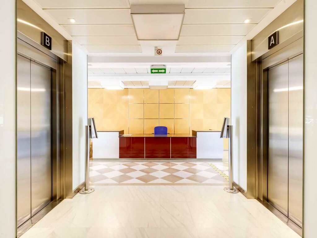 ALQUILER-OFICINAS-BARCELONA-EDIFICIO-DIAGONAL-SANT-JUST-EDIFICIO-A-CARRER-DE-LA-CONSTITUCI?-3-08960-SANT-JUST-DESVERN-ASCENSORES.jpg