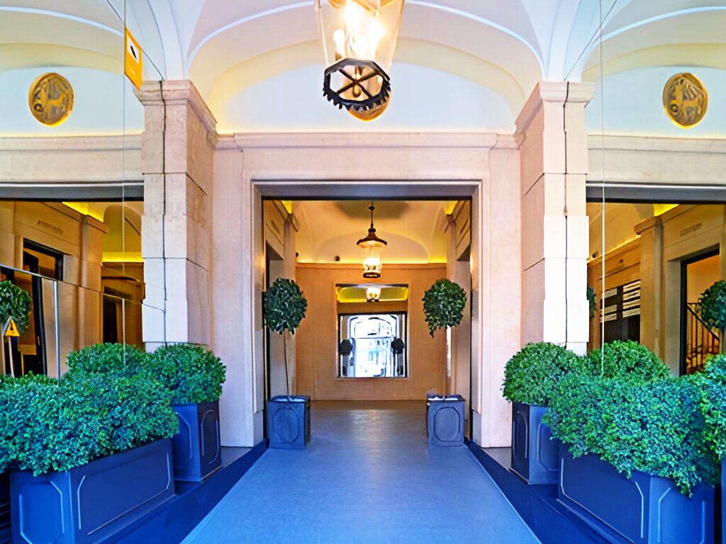 ALQUILER-OFICINAS-EDIFICIO-SERRANO-CALLE-DE-SERRANO-16-28001-MADRID-ENTRADA.jpg
