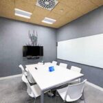 ALQUILER-OFICINAS-MADRID-AVENIDA-DE-MANOTERAS-44-28050-MADRID-SALA-REUNIONES.jpg