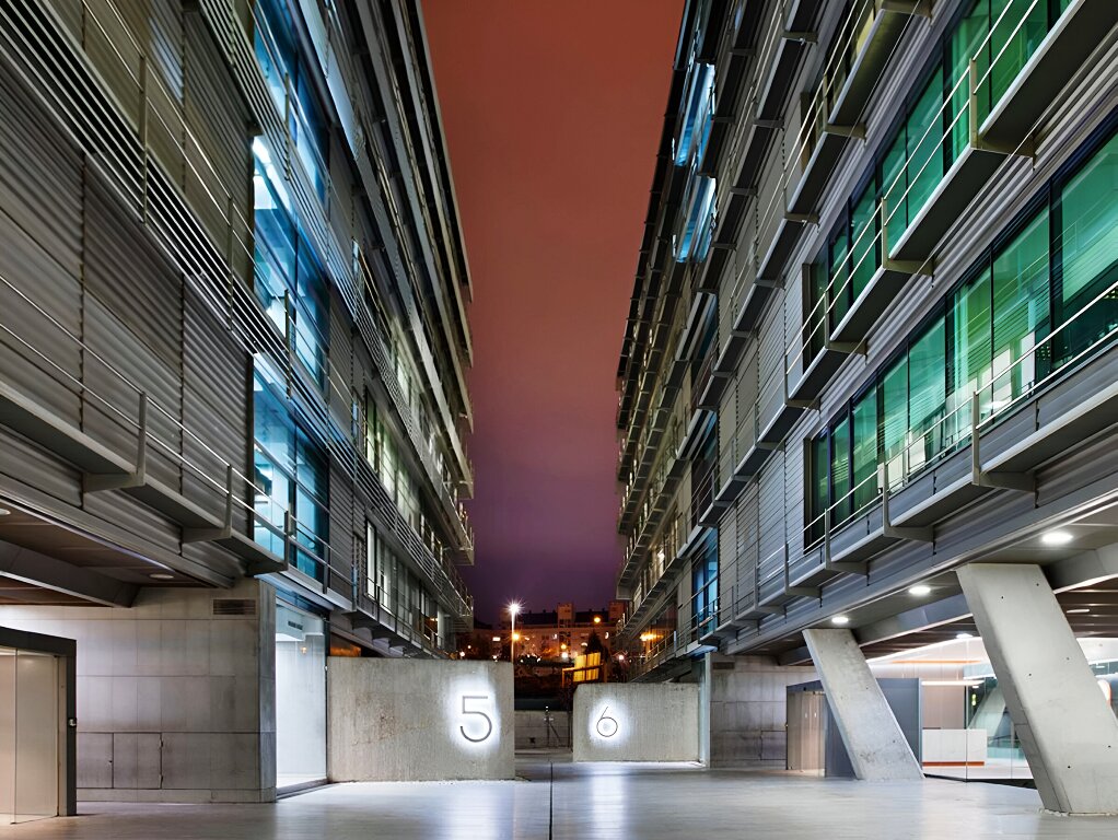ALQUILER-OFICINAS-MADRID-P.E.-CRISTALIA-ONIC-6-CALLE-V?A-DE-LOS-POBLADOS-3-28033-MADRID-EDIFICIO-4.jpg