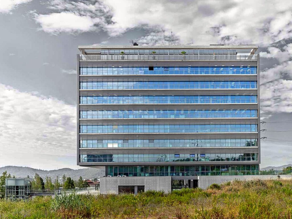 ALQUILER-OFICINAS-SANT-CUGAT-BUSINESS-PARK-B1-AVINGUDA-DE-LA-VIA-AUGUSTA-15-25-08174-SANT-CUGAT-DEL-VALL?S-fahcada (1).jpg