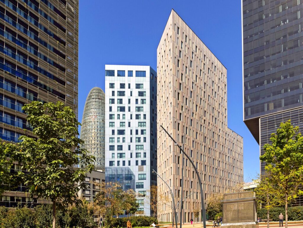Alquiler-Oficinas-Barcelona-Diagonal-197-edificio (2).jpg