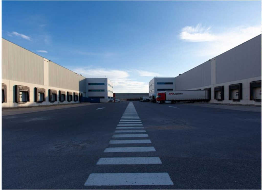 nave-industrial-logistica-alquiler-tarragona-constanti-fachada-2.jpg