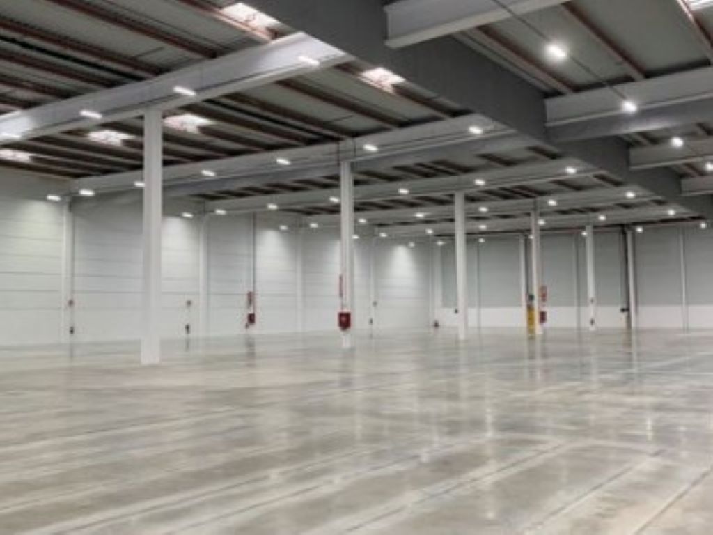 nave-industrial-logistico-alquiler-barcelona-martorell-interior-1.jpg