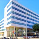 -oficina-alquiler-barcelona-cornella-de-llobregat-world-trade-center-almeda-park-edificio-3-plaza-de-la-pau-1-acceso.jpg