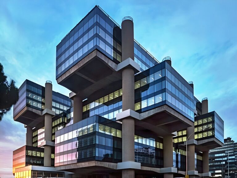 Alquiler de oficinas en Edificio LOS CUBOS | Calle de Albacete 5