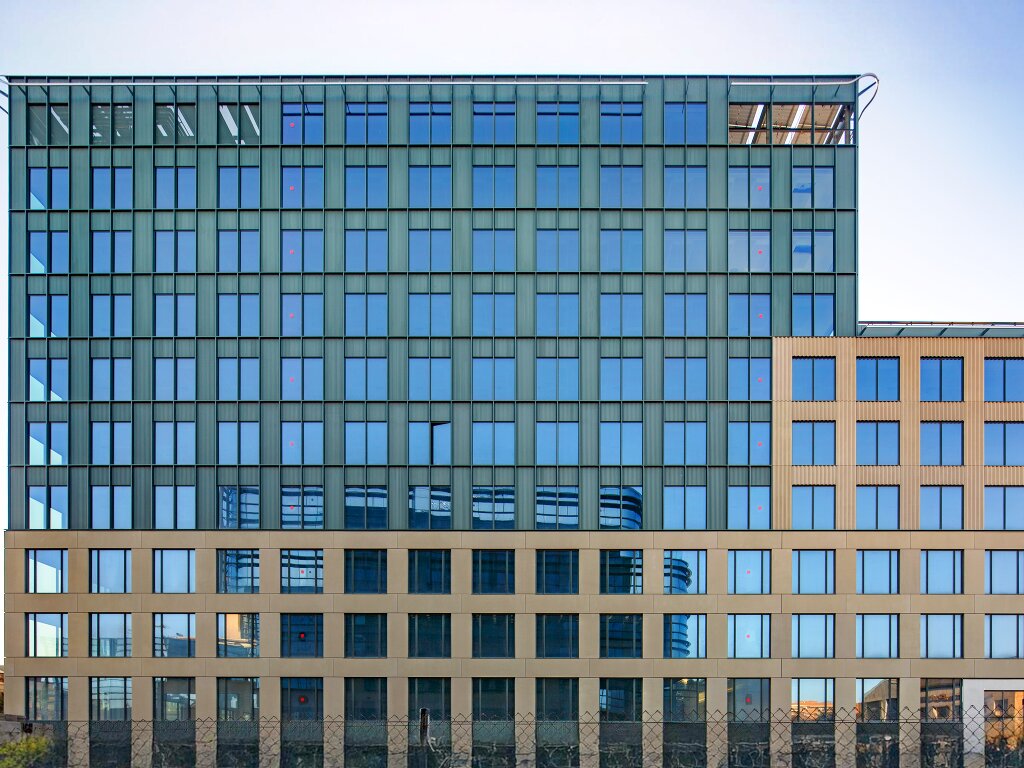 ALQUILER-OFICINAS-BARCELONA-B@B-CARRER-DE-BILBAO-128-132-28018-BARCELONA-EDIFICIO (1).jpg