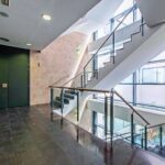 ALQUILER-OFICINAS-MADRID-EDIFICIO-DATA-CALLE-DE-SEP?LVEDA-17-28108-ALCOBENDAS-ESCALERAS.jpg