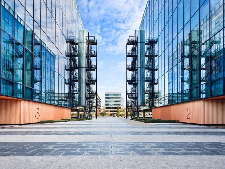 alquiler-oficinas-madrid-parque-empresarial-cristalia-edificios-onic-2-3-exterior-.jpg
